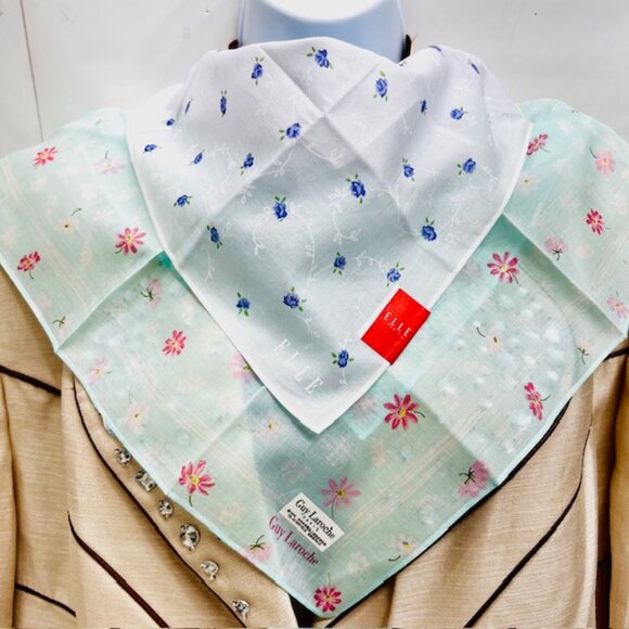 GUY LAROCHE Paris &  Elle Paris  Mini Scarf/Handkerchief 17" x17" Floral (Sc20) - Picture 9 of 9